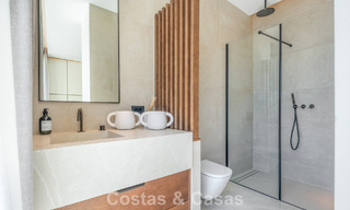 Villa de lujo contemporánea lista para entrar a vivir en una comunidad cerrada en Marbella - Benahavís 802415 