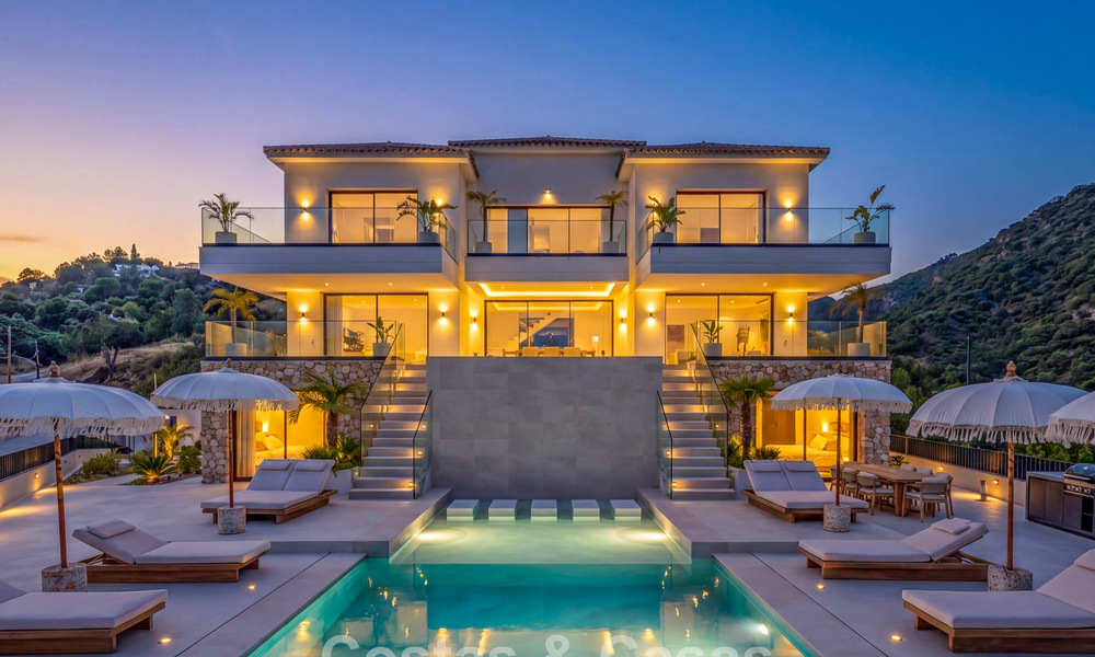 Villa de lujo contemporánea lista para entrar a vivir en una comunidad cerrada en Marbella - Benahavís 802429