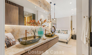 Moderno apartamento de lujo en primera línea de playa en venta en un prestigioso complejo entre Marbella y Estepona 802499 