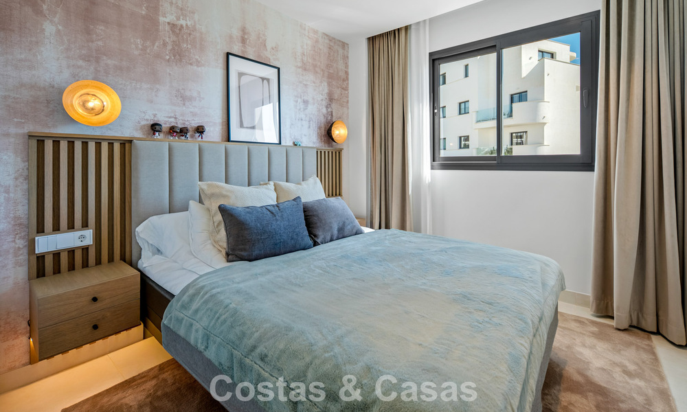 Apartamento contemporáneo en venta en un innovador complejo lifestyle en Fuengirola, Costa del Sol 802525