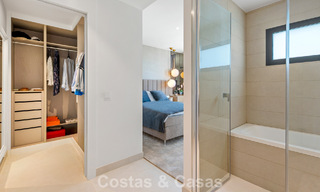 Apartamento contemporáneo en venta en un innovador complejo lifestyle en Fuengirola, Costa del Sol 802526 
