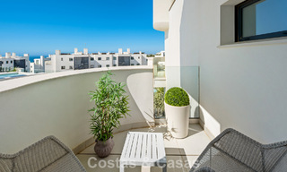 Apartamento contemporáneo en venta en un innovador complejo lifestyle en Fuengirola, Costa del Sol 802529 