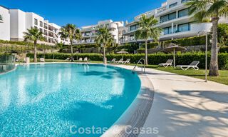 Apartamento contemporáneo en venta en un innovador complejo lifestyle en Fuengirola, Costa del Sol 802532 