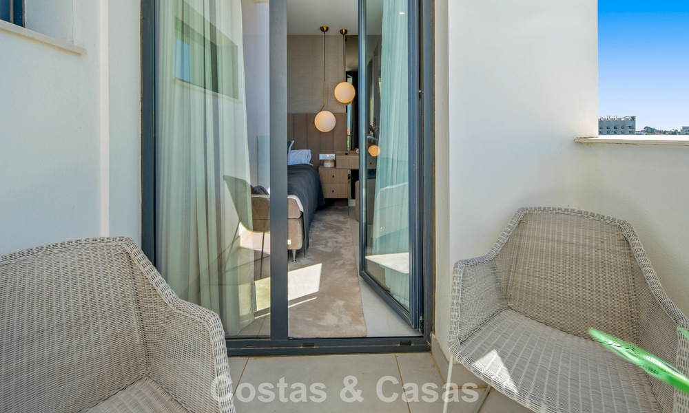 Apartamento contemporáneo en venta en un innovador complejo lifestyle en Fuengirola, Costa del Sol 802537