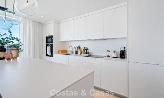 Apartamento contemporáneo en venta en un innovador complejo lifestyle en Fuengirola, Costa del Sol 802539 