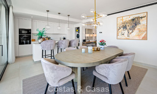 Apartamento contemporáneo en venta en un innovador complejo lifestyle en Fuengirola, Costa del Sol 802541 