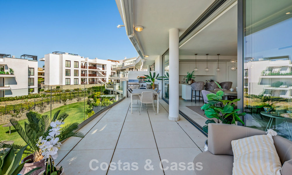 Apartamento contemporáneo en venta en un innovador complejo lifestyle en Fuengirola, Costa del Sol 802549