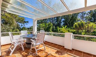 Villa a pocos pasos de la playa en venta en la exclusiva Nueva Milla de Oro entre Marbella y Estepona 802589 