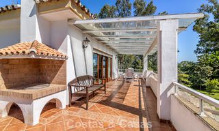 Villa a pocos pasos de la playa en venta en la exclusiva Nueva Milla de Oro entre Marbella y Estepona 802591 