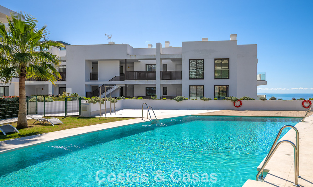 Exclusivos apartamentos de diseño contemporáneo en venta en El Higuerón, Fuengirola, Costa del Sol 802453