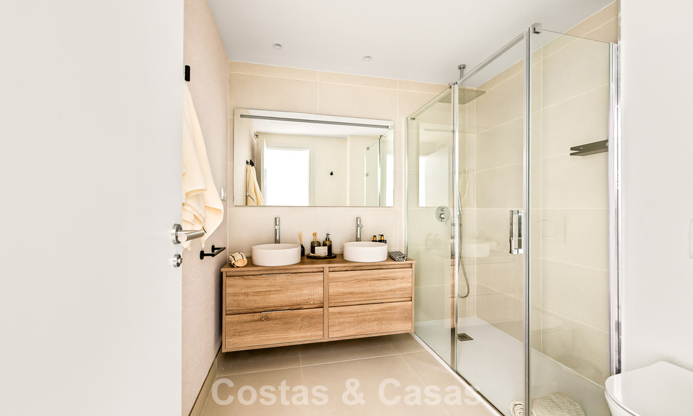 Exclusivos apartamentos de diseño contemporáneo en venta en El Higuerón, Fuengirola, Costa del Sol 802462