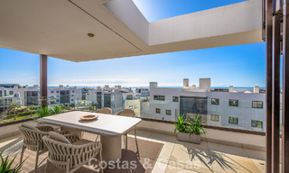 Exclusivos apartamentos de diseño contemporáneo en venta en El Higuerón, Fuengirola, Costa del Sol 802473 
