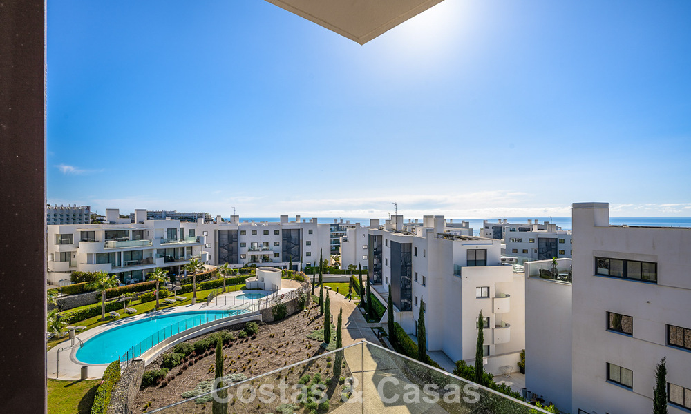 Exclusivos apartamentos de diseño contemporáneo en venta en El Higuerón, Fuengirola, Costa del Sol 802475