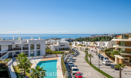 Exclusivos apartamentos de diseño contemporáneo en venta en El Higuerón, Fuengirola, Costa del Sol 802482