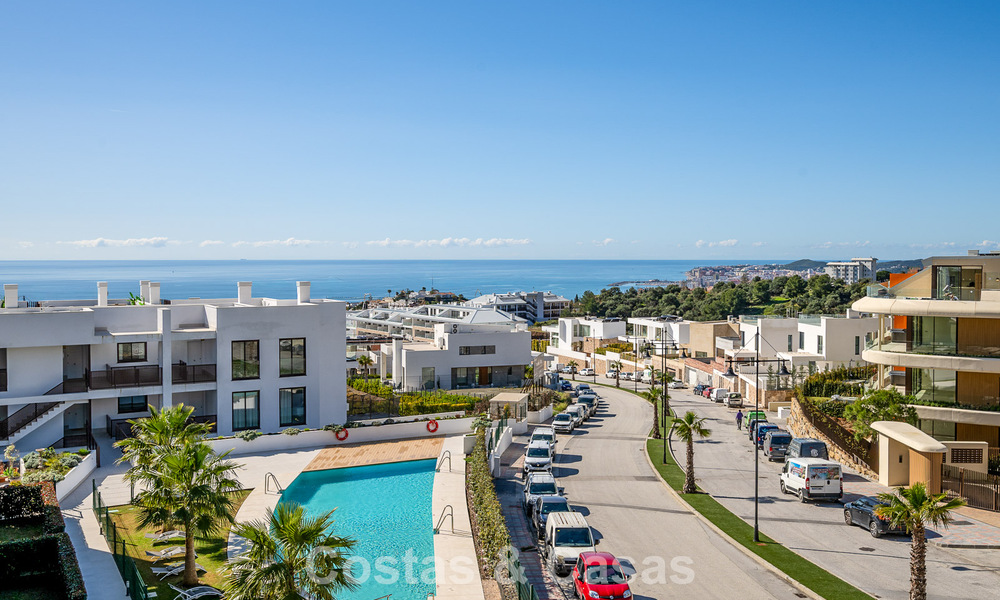 Exclusivos apartamentos de diseño contemporáneo en venta en El Higuerón, Fuengirola, Costa del Sol 802482