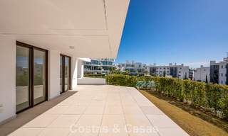 Exclusivos apartamentos de diseño contemporáneo en venta en El Higuerón, Fuengirola, Costa del Sol 802483 
