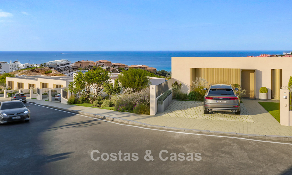 Villas adosadas innovadoras con vistas al mar en venta en una exclusiva zona residencial de Fuengirola, Costa del Sol 802623