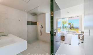 Moderno apartamento en planta baja con jardín y vistas al mar en venta en un exclusivo complejo boutique cerca de Marbella 802607 