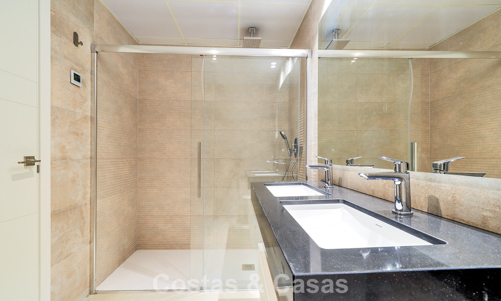 Modernos apartamentos de lujo con vistas al mar en El HIguerón, un complejo de estilo resort en Fuengirola, Costa del Sol 802667