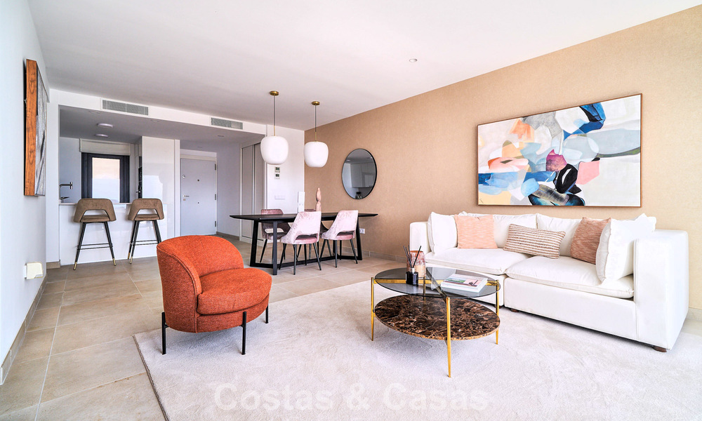 Modernos apartamentos de lujo con vistas al mar en El HIguerón, un complejo de estilo resort en Fuengirola, Costa del Sol 802678