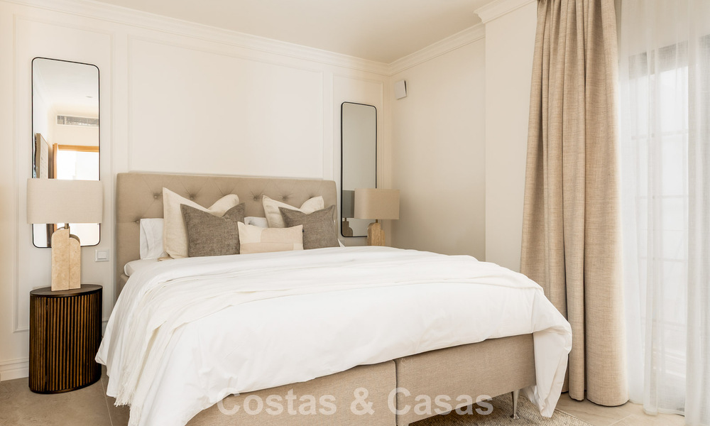 Apartamento de alta calidad completamente reformado en venta, a poca distancia de todo, en Nueva Andalucía, Marbella 802754
