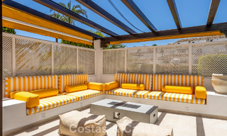 Apartamento de alta calidad completamente reformado en venta, a poca distancia de todo, en Nueva Andalucía, Marbella 802759 