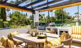Apartamento de alta calidad completamente reformado en venta, a poca distancia de todo, en Nueva Andalucía, Marbella 802761 