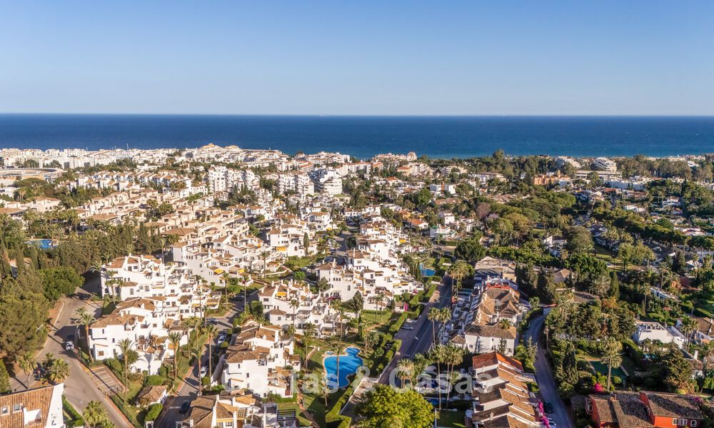 Apartamento de alta calidad completamente reformado en venta, a poca distancia de todo, en Nueva Andalucía, Marbella 802778
