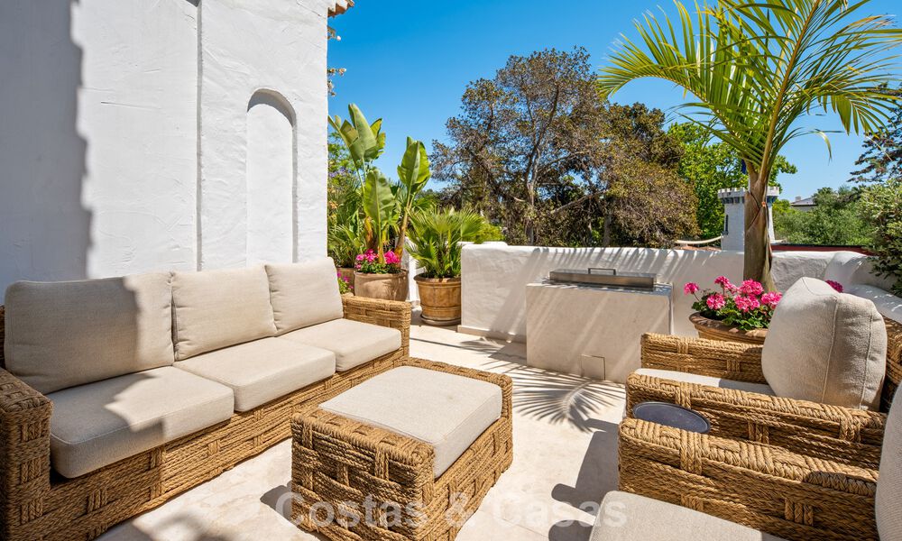 Exclusivo apartamento de lujo reformado en venta en Puente Romano, Marbella 802991