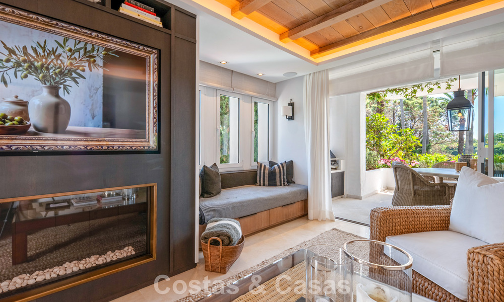 Exclusivo apartamento de lujo reformado en venta en Puente Romano, Marbella 802992