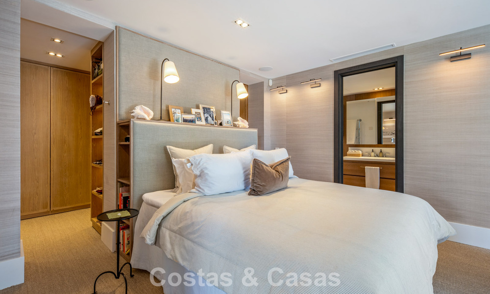 Exclusivo apartamento de lujo reformado en venta en Puente Romano, Marbella 803000