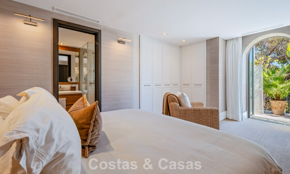 Exclusivo apartamento de lujo reformado en venta en Puente Romano, Marbella 803002