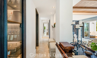 Exclusivo apartamento de lujo reformado en venta en Puente Romano, Marbella 803010 