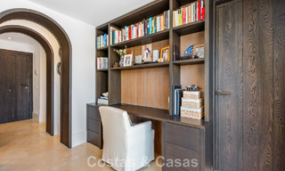 Exclusivo apartamento de lujo reformado en venta en Puente Romano, Marbella 803027 