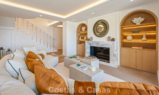 Exclusivo ático dúplex moderno con vistas panorámicas al mar en venta en Nueva Andalucía, Marbella 803066 