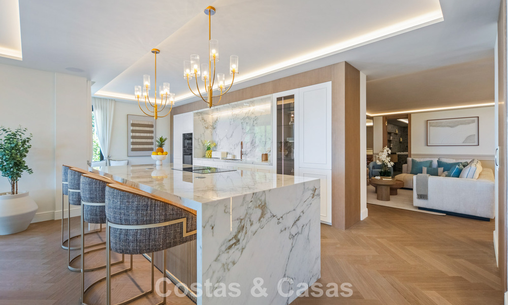Exclusivo ático dúplex moderno con vistas panorámicas al mar en venta en Nueva Andalucía, Marbella 803072