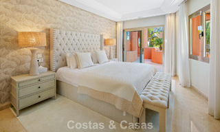 Exclusivo ático dúplex en venta en un complejo residencial junto a la playa en Los Monteros, Marbella Este 803213 