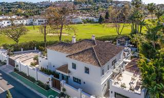 Villa mediterránea de lujo en venta, en primera línea de golf, en una prestigiosa urbanización de Nueva Andalucía, Marbella 803269 