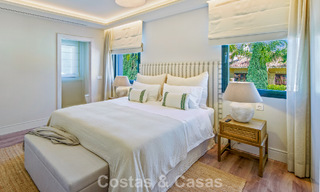 Villa mediterránea de lujo en venta, en primera línea de golf, en una prestigiosa urbanización de Nueva Andalucía, Marbella 803284 