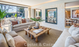 Villa mediterránea de lujo en venta, en primera línea de golf, en una prestigiosa urbanización de Nueva Andalucía, Marbella 803299 