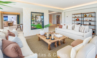 Villa mediterránea de lujo en venta, en primera línea de golf, en una prestigiosa urbanización de Nueva Andalucía, Marbella 803300 