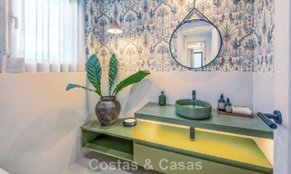 Villa mediterránea de lujo en venta, en primera línea de golf, en una prestigiosa urbanización de Nueva Andalucía, Marbella 803305 
