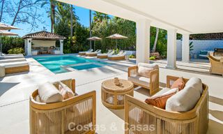 Villa mediterránea de lujo en venta, en primera línea de golf, en una prestigiosa urbanización de Nueva Andalucía, Marbella 803325 