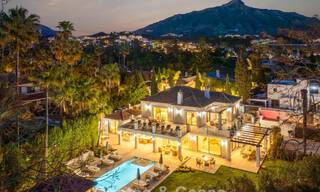 Villa mediterránea de lujo en venta, en primera línea de golf, en una prestigiosa urbanización de Nueva Andalucía, Marbella 803334 