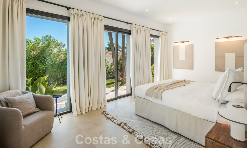 Villa de lujo española contemporánea con vistas panorámicas al mar en venta en Marbella - Benahavís 803348