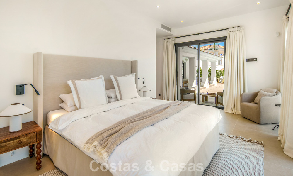 Villa de lujo española contemporánea con vistas panorámicas al mar en venta en Marbella - Benahavís 803350