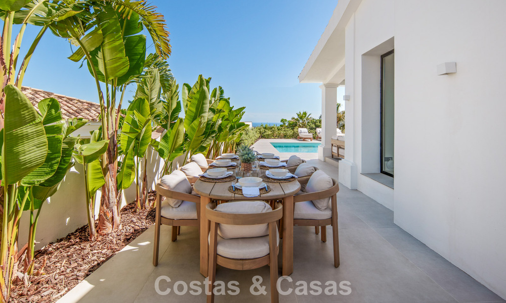 Villa de lujo española contemporánea con vistas panorámicas al mar en venta en Marbella - Benahavís 803359