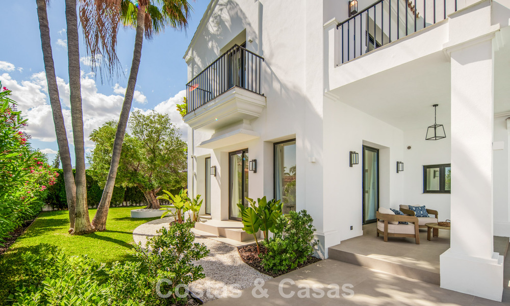 Villa de lujo española contemporánea con vistas panorámicas al mar en venta en Marbella - Benahavís 803364