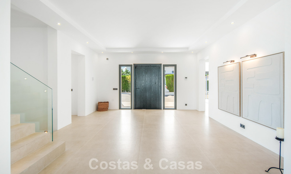 Villa de lujo española contemporánea con vistas panorámicas al mar en venta en Marbella - Benahavís 803367