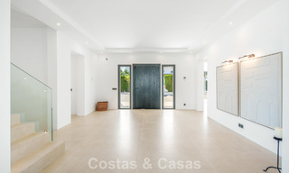Villa de lujo española contemporánea con vistas panorámicas al mar en venta en Marbella - Benahavís 803367 